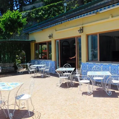 Couette-café Villaverde 2*