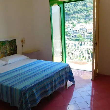Villaverde Couette-café Positano