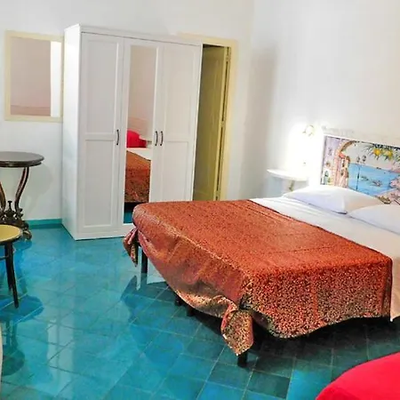 Villaverde 2* Positano