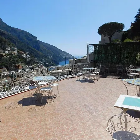 Couette-café Villaverde 2*