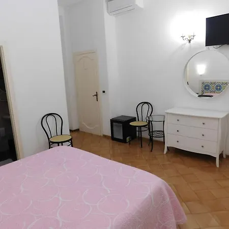 Villaverde Couette-café Positano