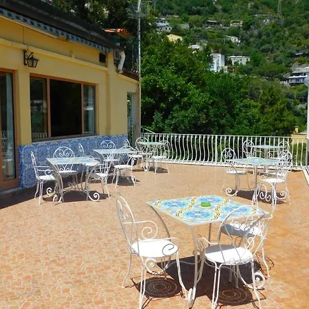 Villaverde Couette-café